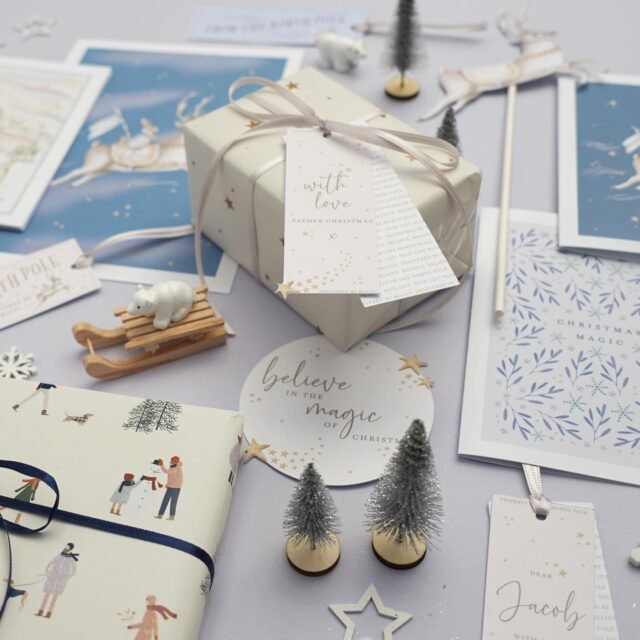 Hope you’re all having a lovely weekend, we’re launching tonight at 8pm. I’m feeling a mix of excitement and nerves right now, but everything is ready to go ✨✨ 
•
•
#christmas #christmasiscoming #christmaslaunch #christmasdecor #christmasgifttags #christmasprints #christmasgreetingcards #christmascaketoppers #magicofchristmas #christmasmagic #christmasplanning #personalisedchristmas #flamingoandbear